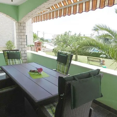 Emma Comfortable Holiday home Kastelir